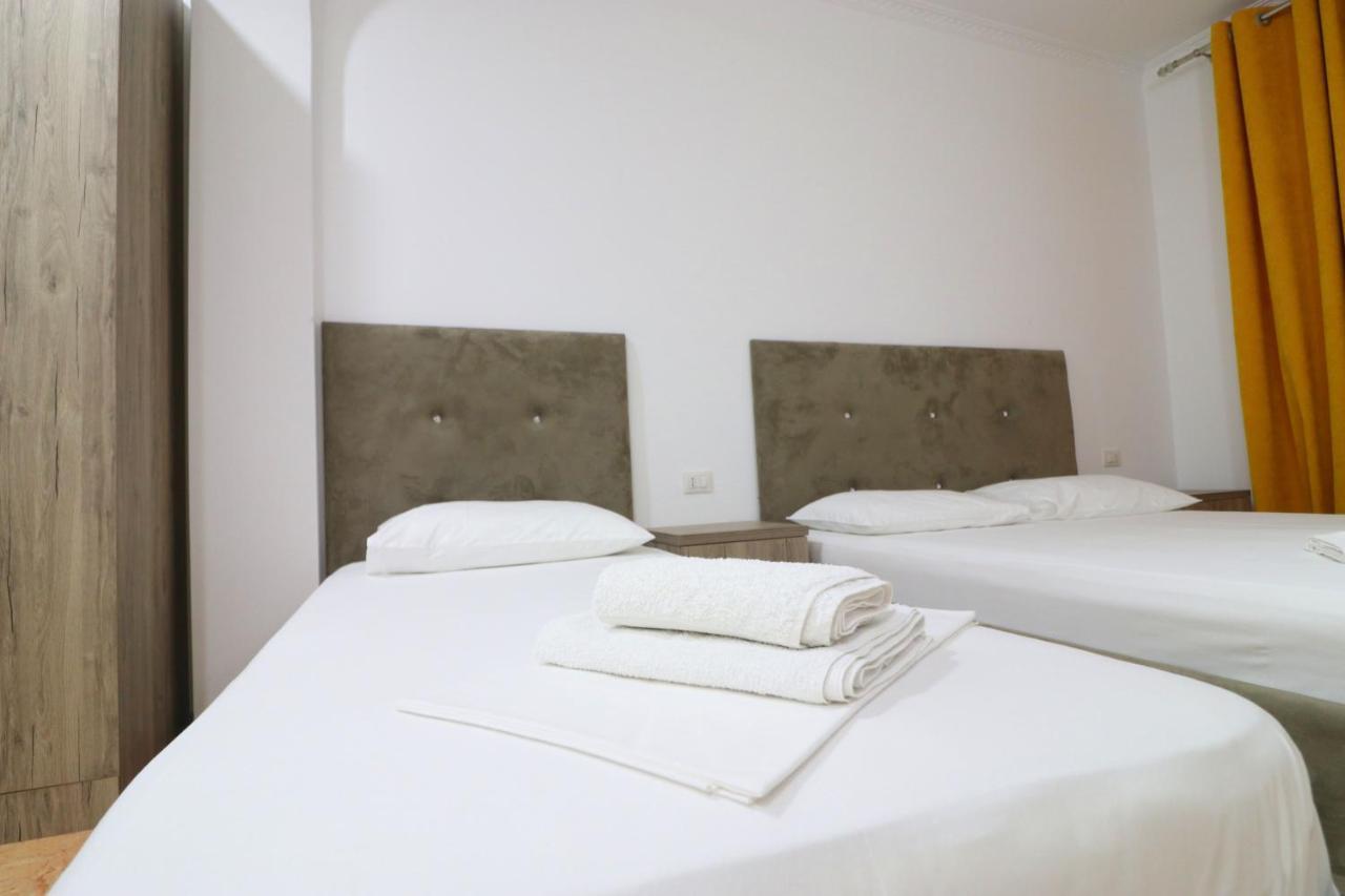 Hotel Kristal Vlore Exterior photo