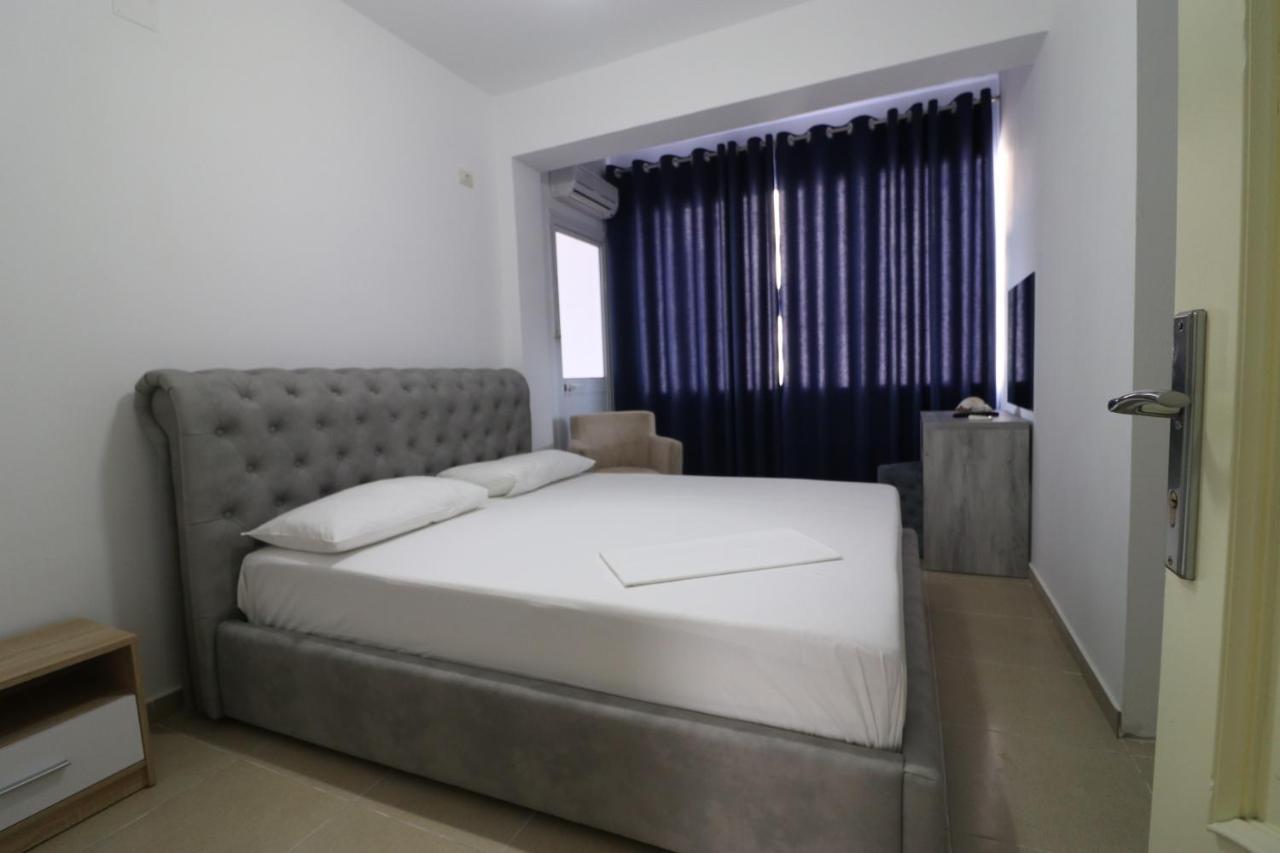 Hotel Kristal Vlore Exterior photo