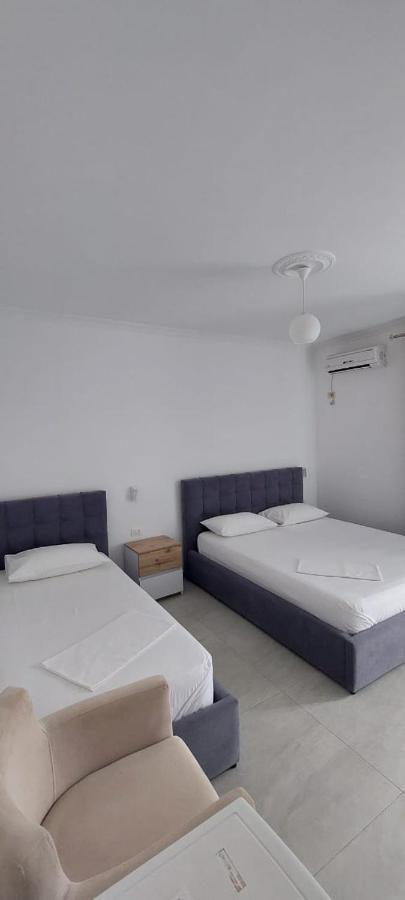 Hotel Kristal Vlore Exterior photo